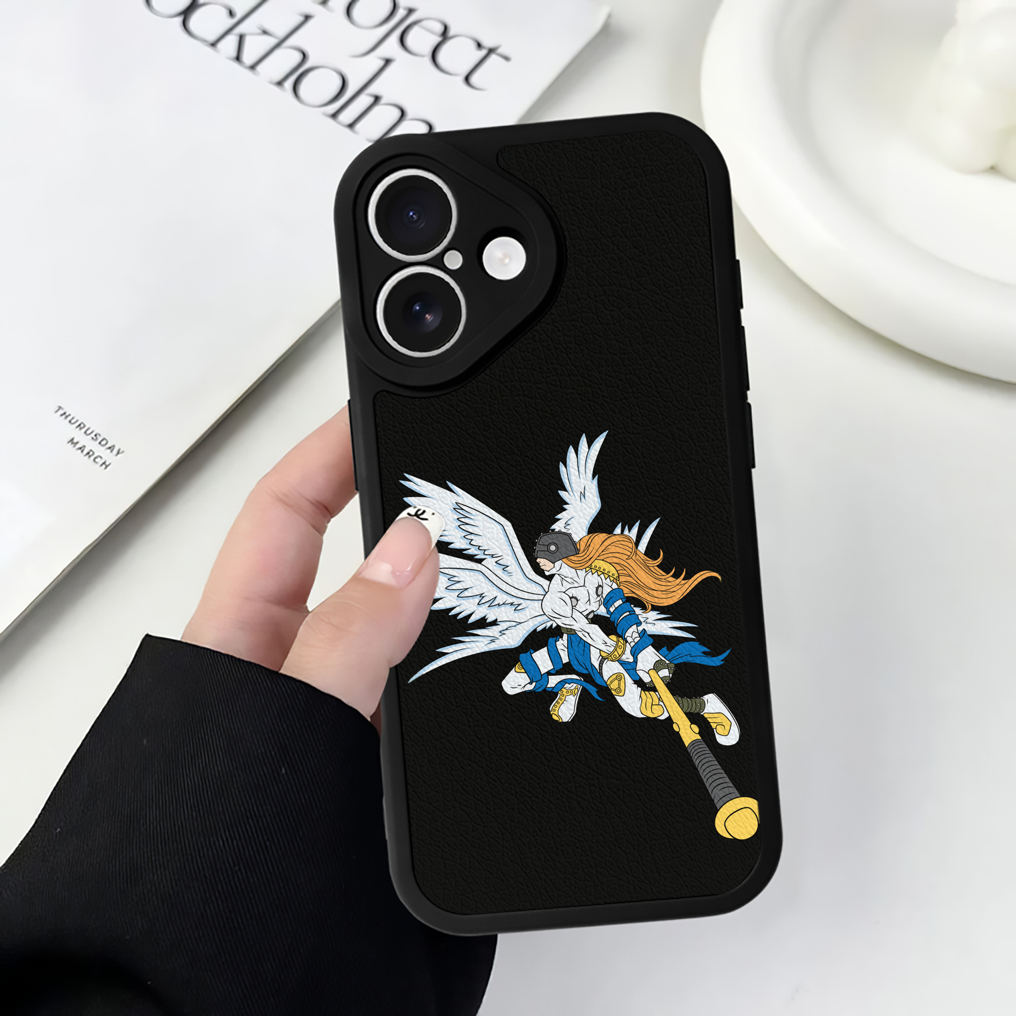 （画像用） Digimon デジタルモンスター/デジモン 【iPhone 16シリーズ対応】シリコンスマホケース（レザー調） 材質：シリコン